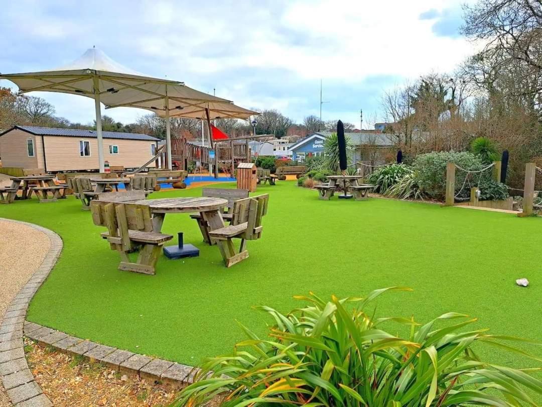 Home With A View Whitecliff Bay Holiday Park Bembridge Buitenkant foto